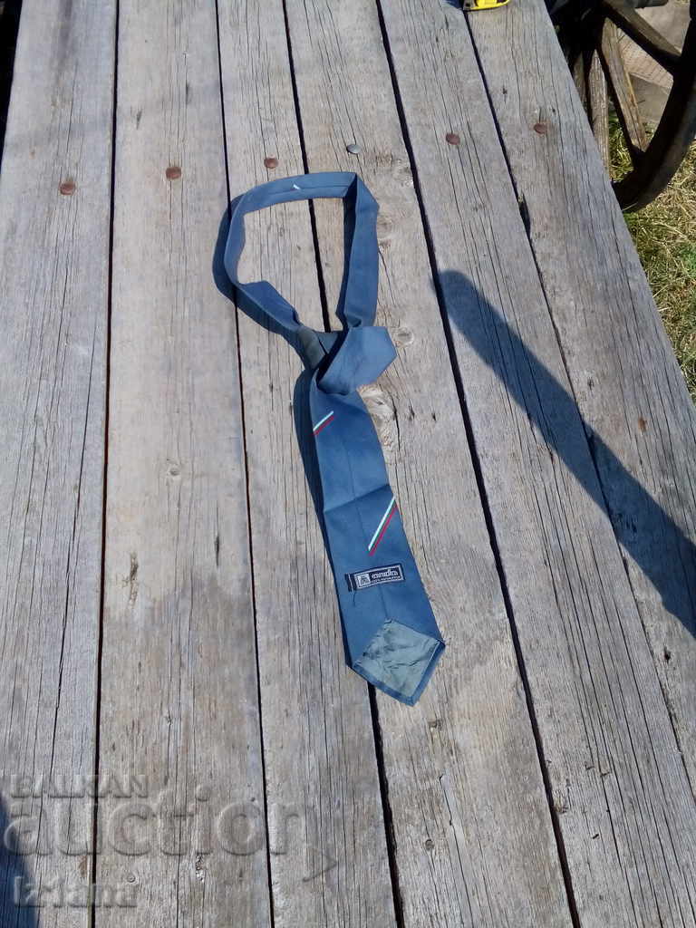 Livrarea cravată vechi