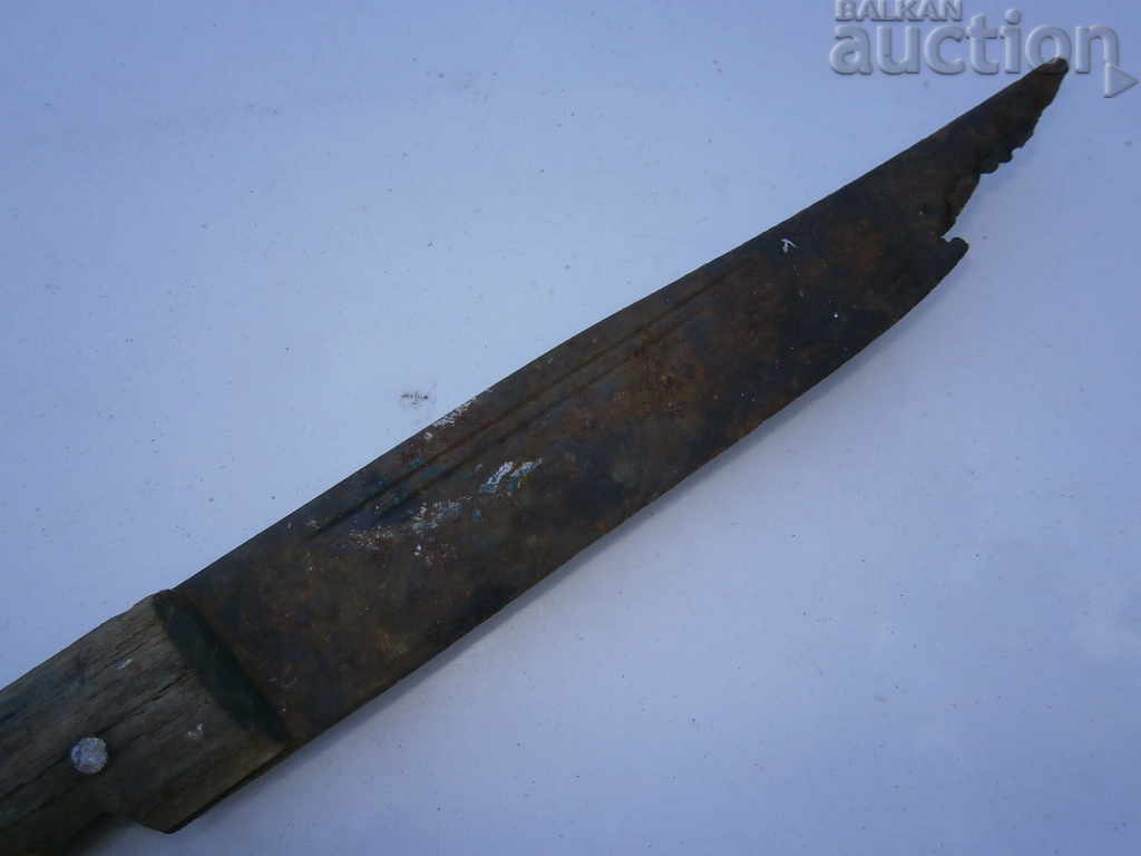 Auction an old primitive knife Auction an old primitive knife