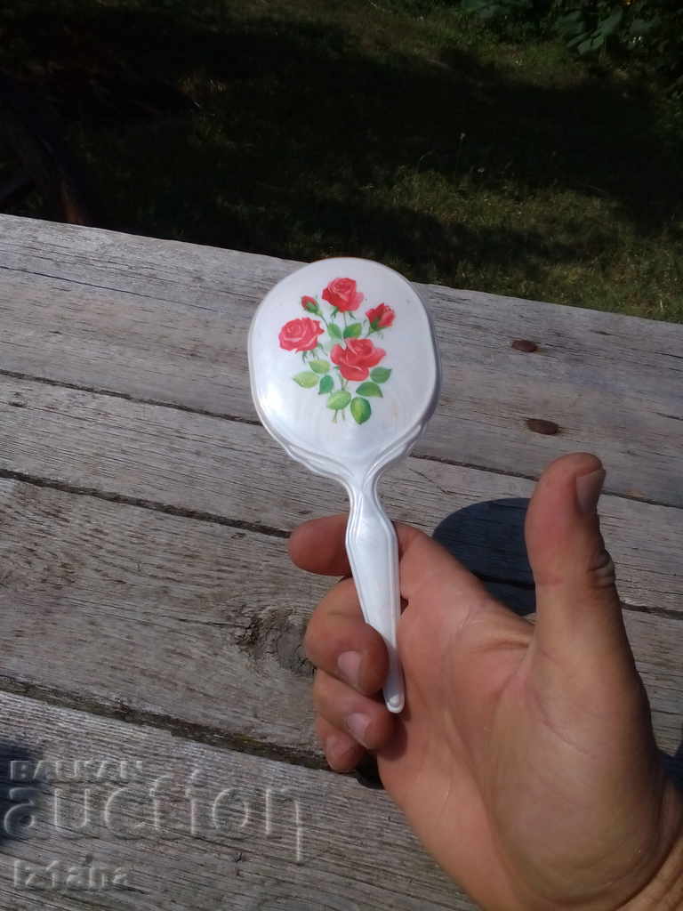 Delivery of An old mirror, a mirror Delivery of An old mirror, a mirror