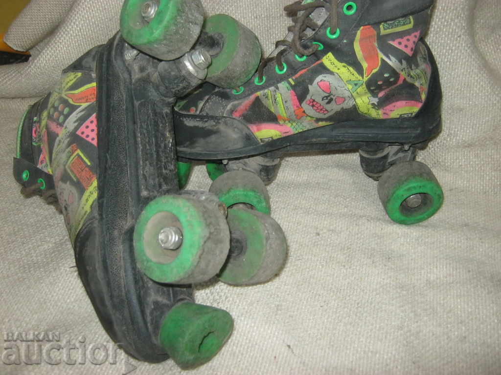 Auction  Roller-skates