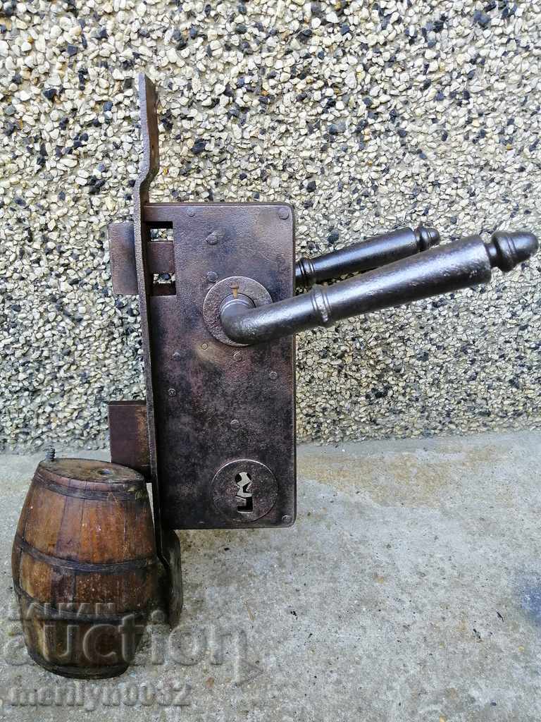 Old HUGE lock without key, latch, end of 19th, beginning of 20th century with price 399.90 BGN | € 204.47 Old HUGE lock without key, latch, end of 19th, beginning of 20th century with price 399.90 BGN | € 204.47