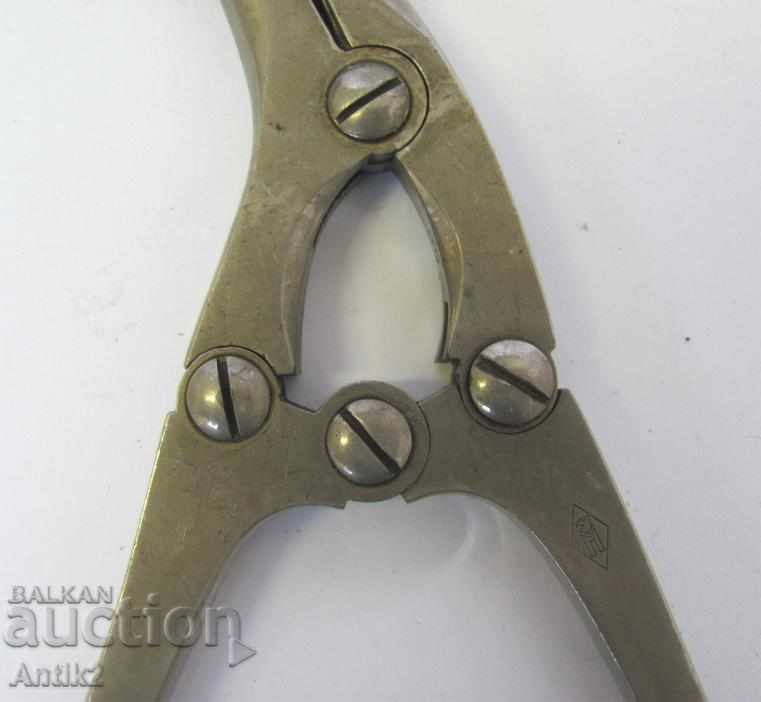 Delivery of 19th Century Marklin Medical Instrument Delivery of 19th Century Marklin Medical Instrument