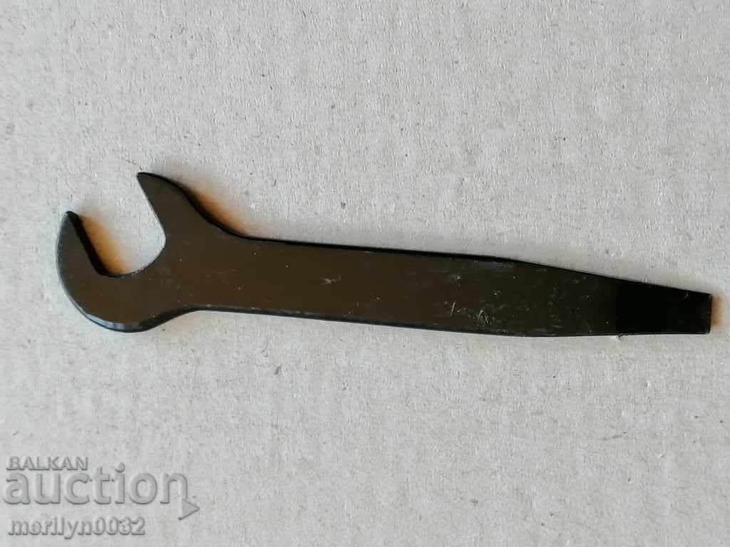 Part, detail key screwdriver from the PIU of the SVT - 6 Part, detail key screwdriver from the PIU of the SVT - 6