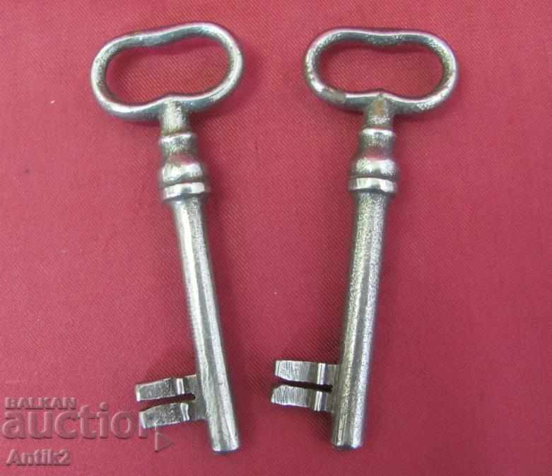 19th century 2 pieces Keys with price 40.00 BGN | € 20.45