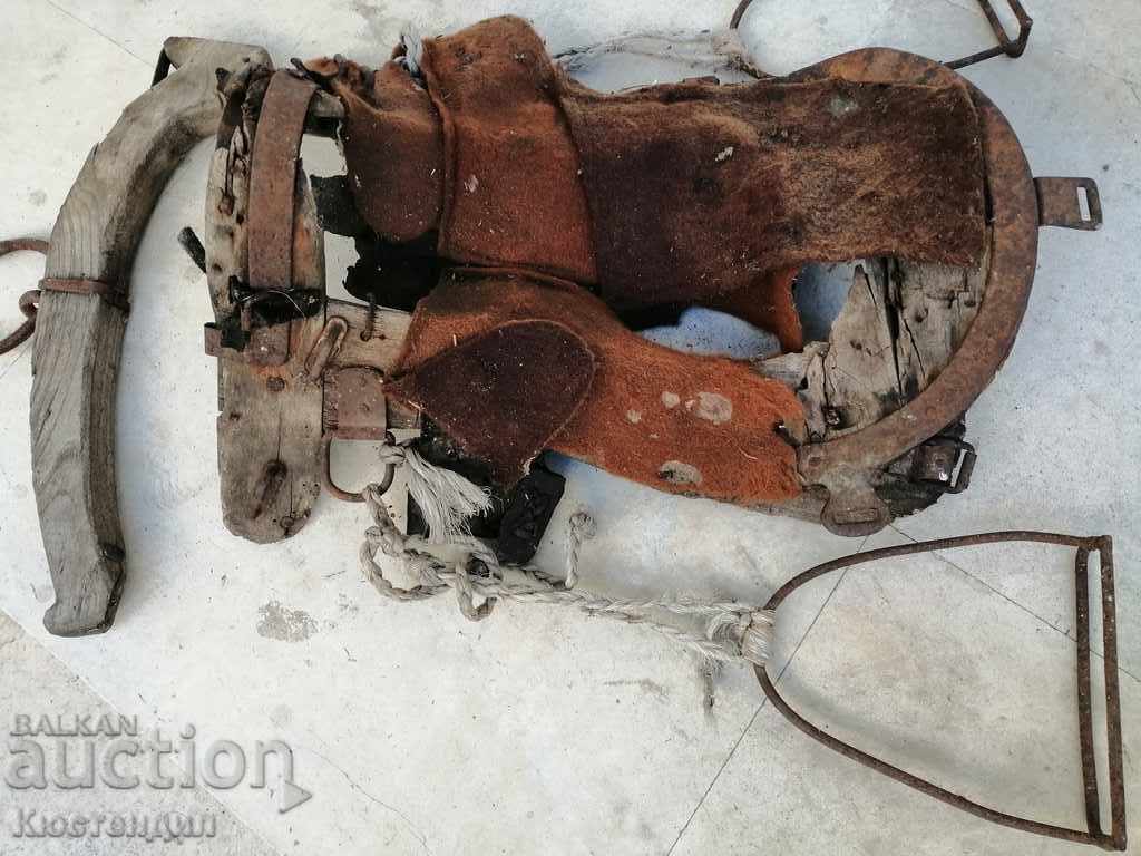 Delivery of OLD SAMAR RIDING saddle