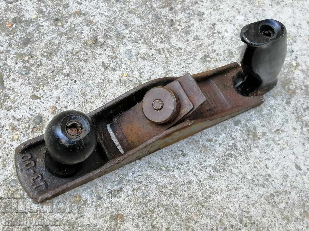 Delivery of Old working grater Delivery of Old working grater