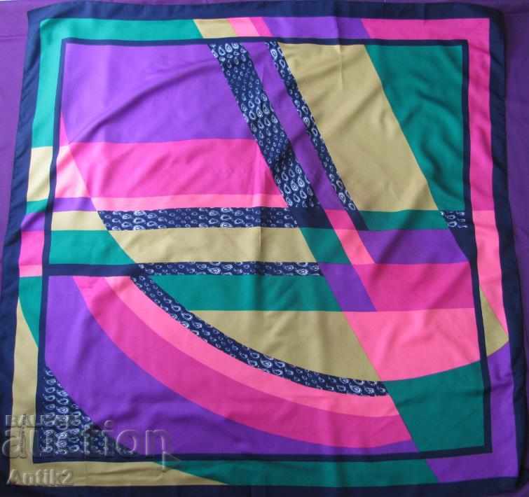 Delivery of 70s Star Ladies Scarf TED LAPIDUS Paris