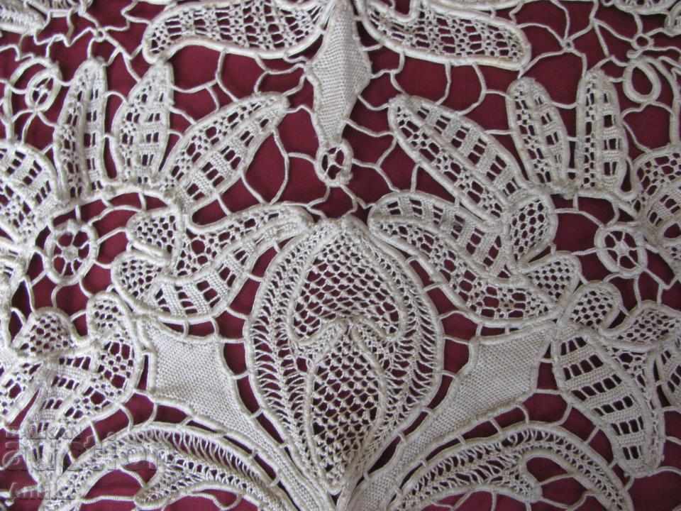 Delivery of 19th Century Hand Knitted Tablecloth, Box, Tishleifer Delivery of 19th Century Hand Knitted Tablecloth, Box, Tishleifer