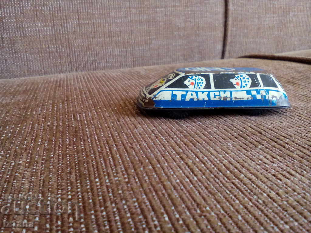 Auction Old metal stroller Auction Old metal stroller