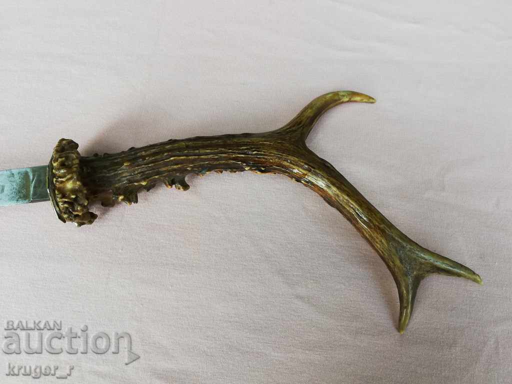 Delivery of Old horn handle knife