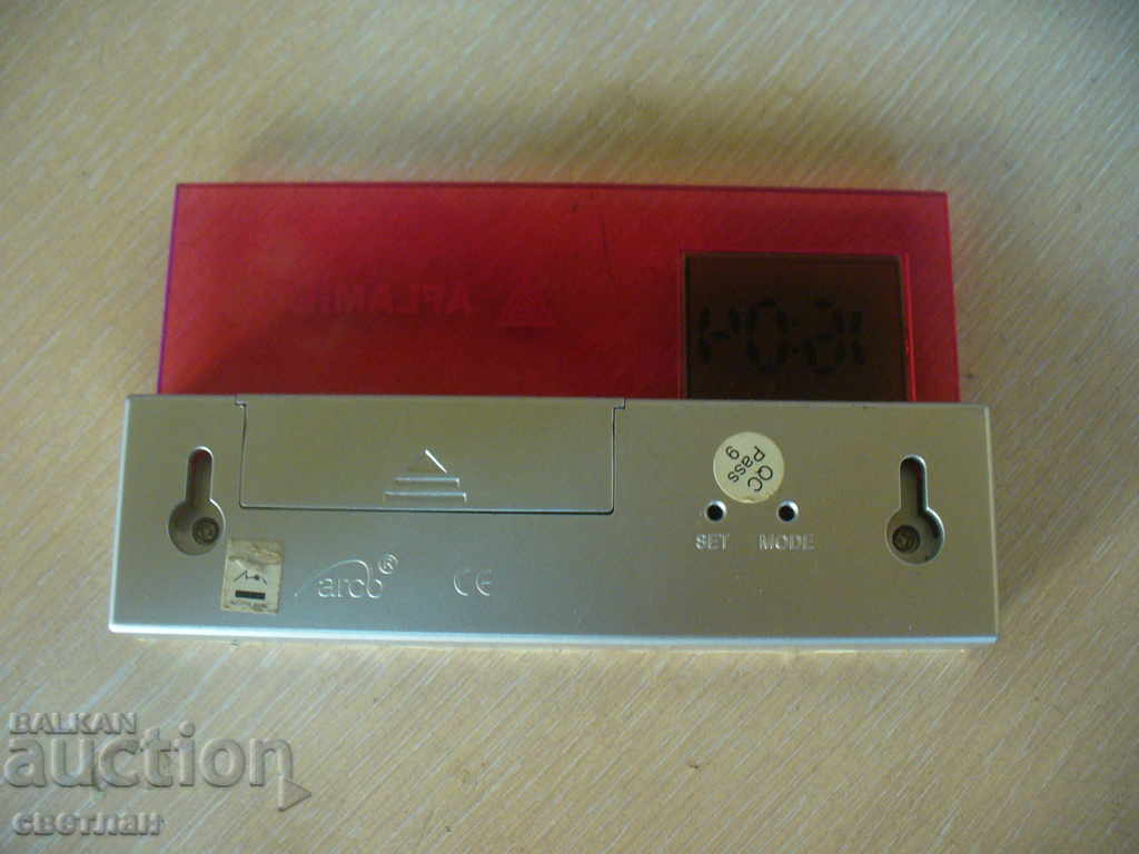 Доставка на РЕКЛАМНО НАСТОЛНО ЧАСОВНИЧЕ Доставка на РЕКЛАМНО НАСТОЛНО ЧАСОВНИЧЕ