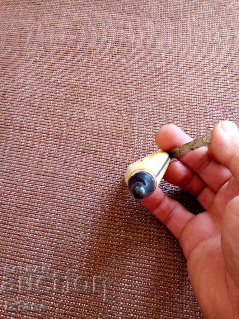 Delivery of Old fishing scales, tape measure