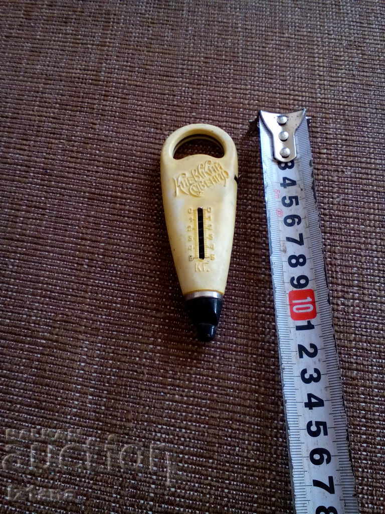 Old fishing scales, tape measure - 6