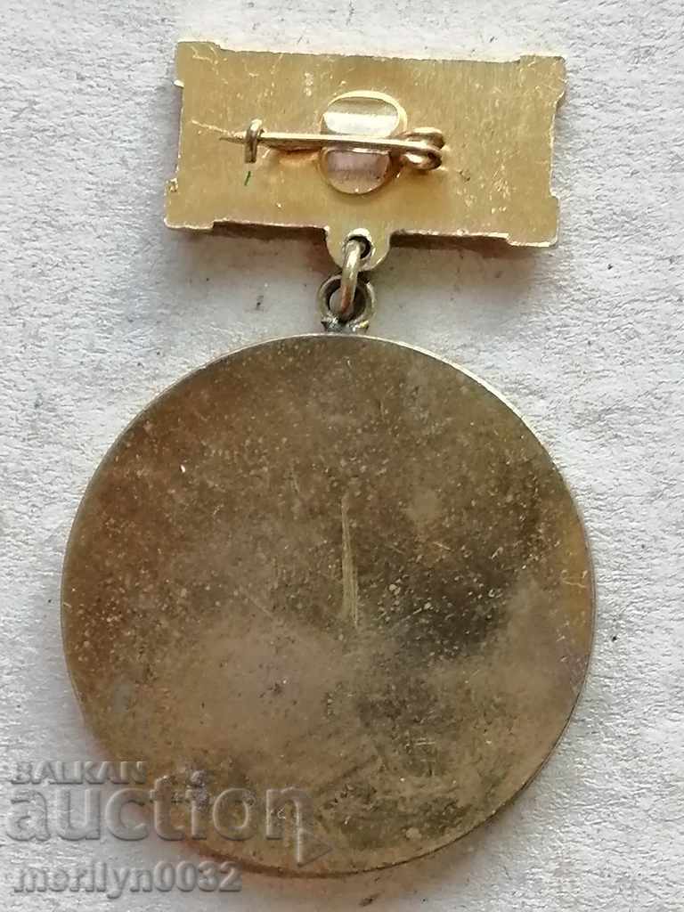Breast badge 40 years OSO NRB badge badge medal with price 53.00 BGN | € 27.10 Breast badge 40 years OSO NRB badge badge medal with price 53.00 BGN | € 27.10