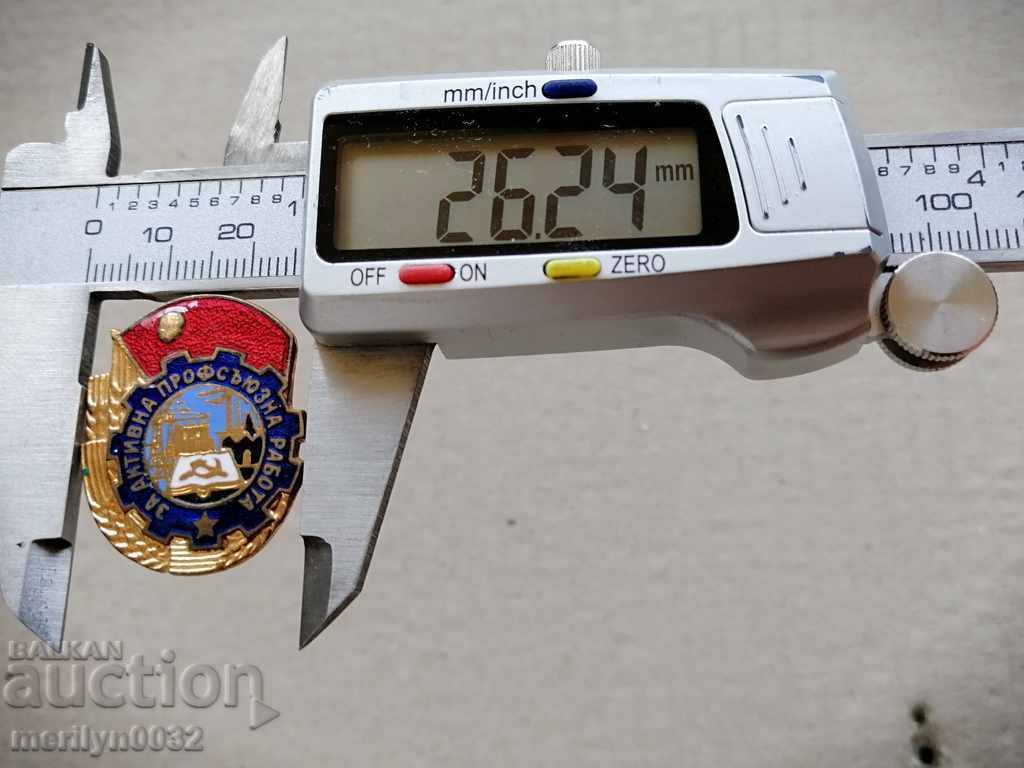 Delivery of Badge with enamel medal badge Delivery of Badge with enamel medal badge