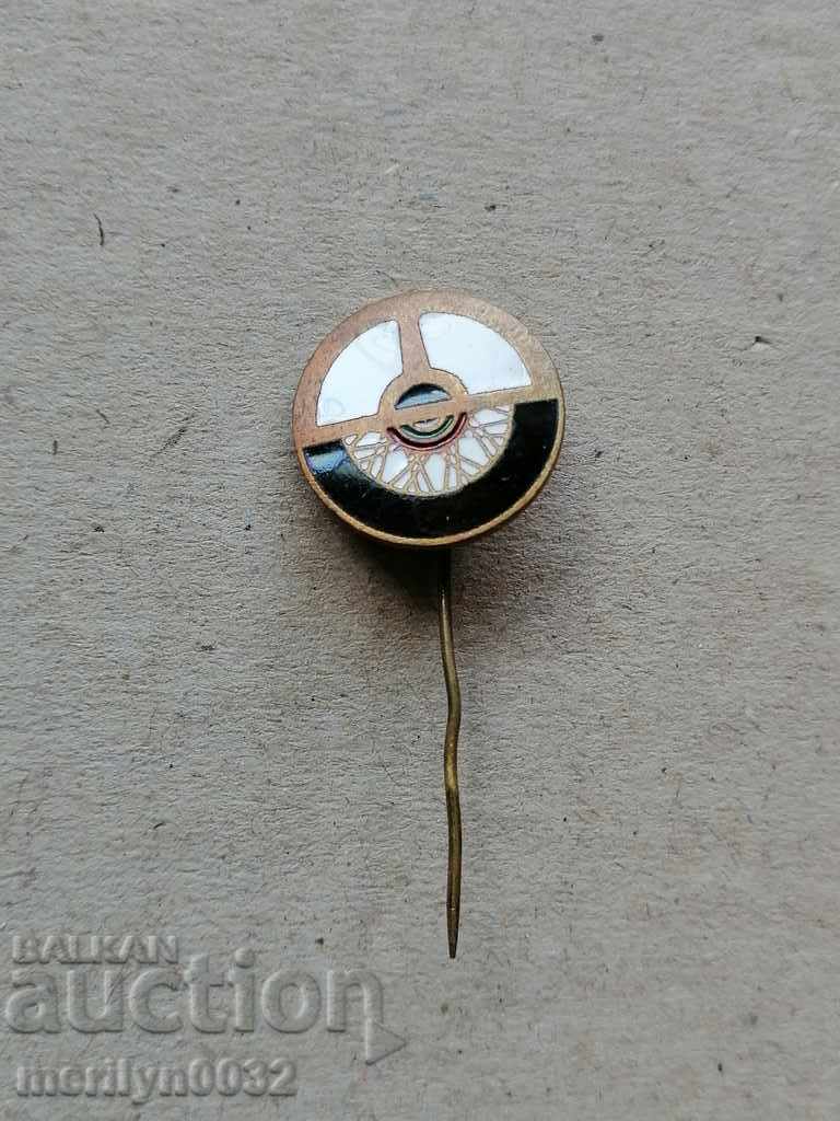 Breastplate Medal Badge Badge with price 39.00 BGN | € 19.94 Breastplate Medal Badge Badge with price 39.00 BGN | € 19.94