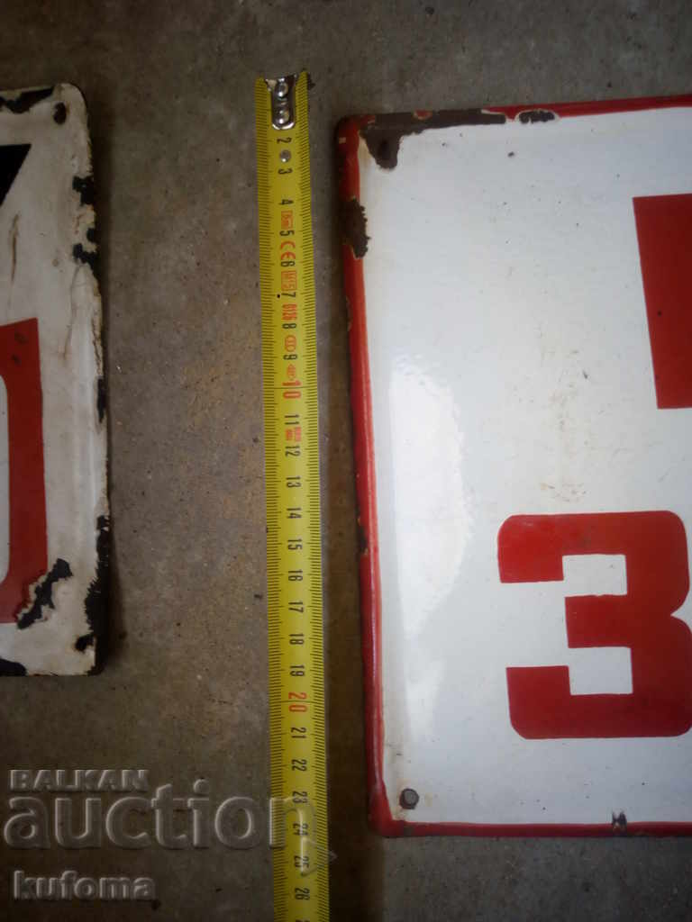 Auction Enamelled signboard Auction Enamelled signboard