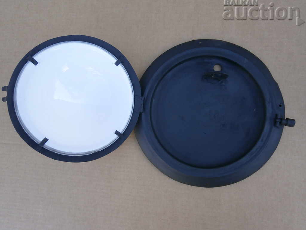 Delivery of ART DEKO 20 lot 2 ceiling lamps