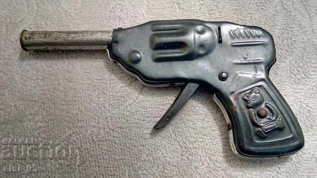 Kids metal gun works with price 30.00 BGN | € 15.34 Kids metal gun works with price 30.00 BGN | € 15.34