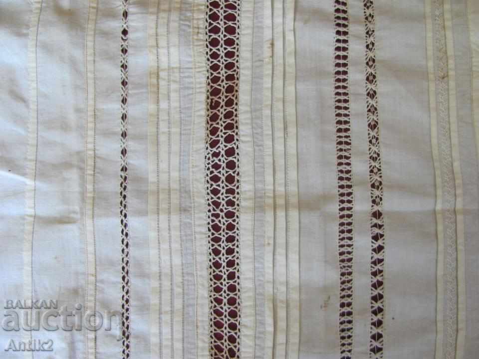 Auction 19th Century 2 pieces Baby Bedspreads, Blankets Auction 19th Century 2 pieces Baby Bedspreads, Blankets