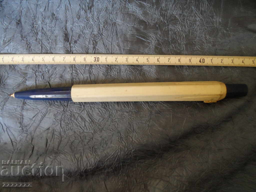 Extra Large, Retro Plastic Ballpoint Pen. with price 15.00 BGN | € 7.67