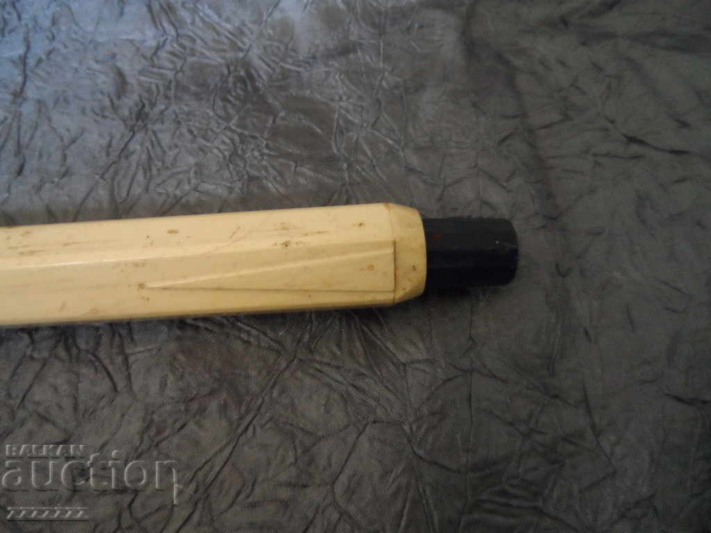 Extra Large, Retro Plastic Ballpoint Pen. - 5