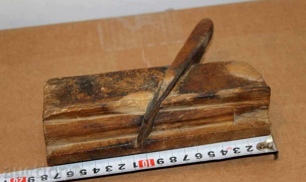 . OLD WOODEN RENDER - 5 . OLD WOODEN RENDER - 5