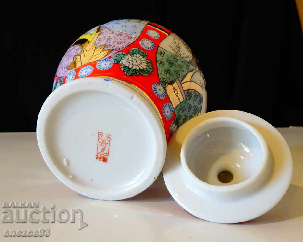 Japanese Satsuma porcelain vase, gold, urn - 5 Japanese Satsuma porcelain vase, gold, urn - 5