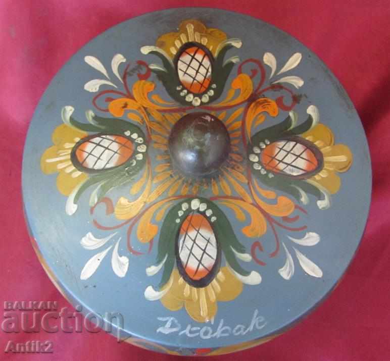 Παράδοση Ξύλινο κιβώτιο του Παλαιού Συγγραφέα υπογεγραμμένο Παράδοση Ξύλινο κιβώτιο του Παλαιού Συγγραφέα υπογεγραμμένο