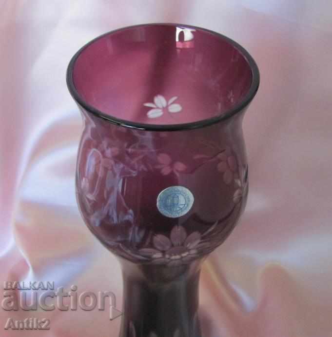 Auction Old Crystal Vase Auction Old Crystal Vase