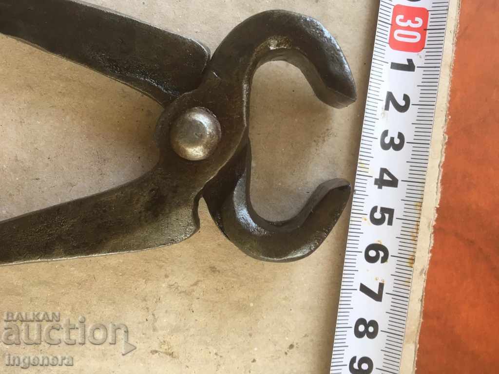 Delivery of PLIERS TOWER TOOL