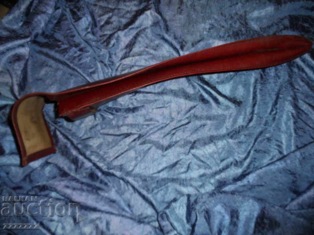 Μια μεγάλη, παλιά δερμάτινη θήκη. - 5 Μια μεγάλη, παλιά δερμάτινη θήκη. - 5