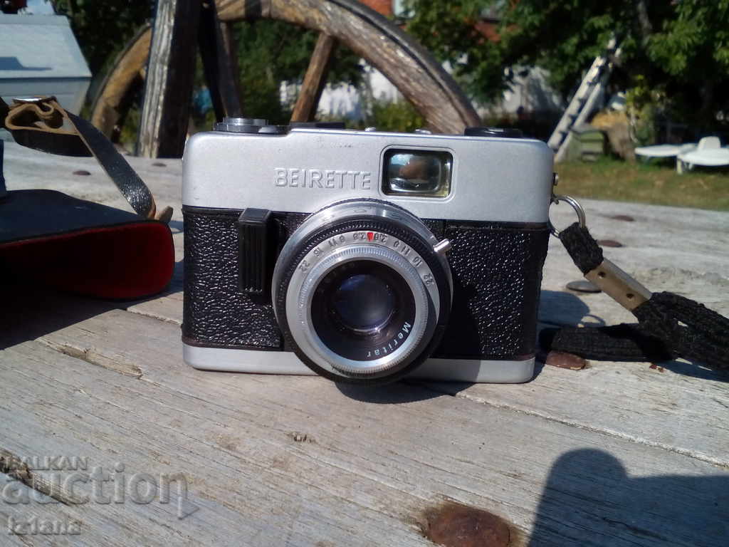 Old Beirette Camera with price 25.00 BGN | € 12.78 Old Beirette Camera with price 25.00 BGN | € 12.78