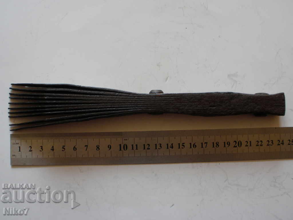 Instrument vechi de fier forjat - 5
