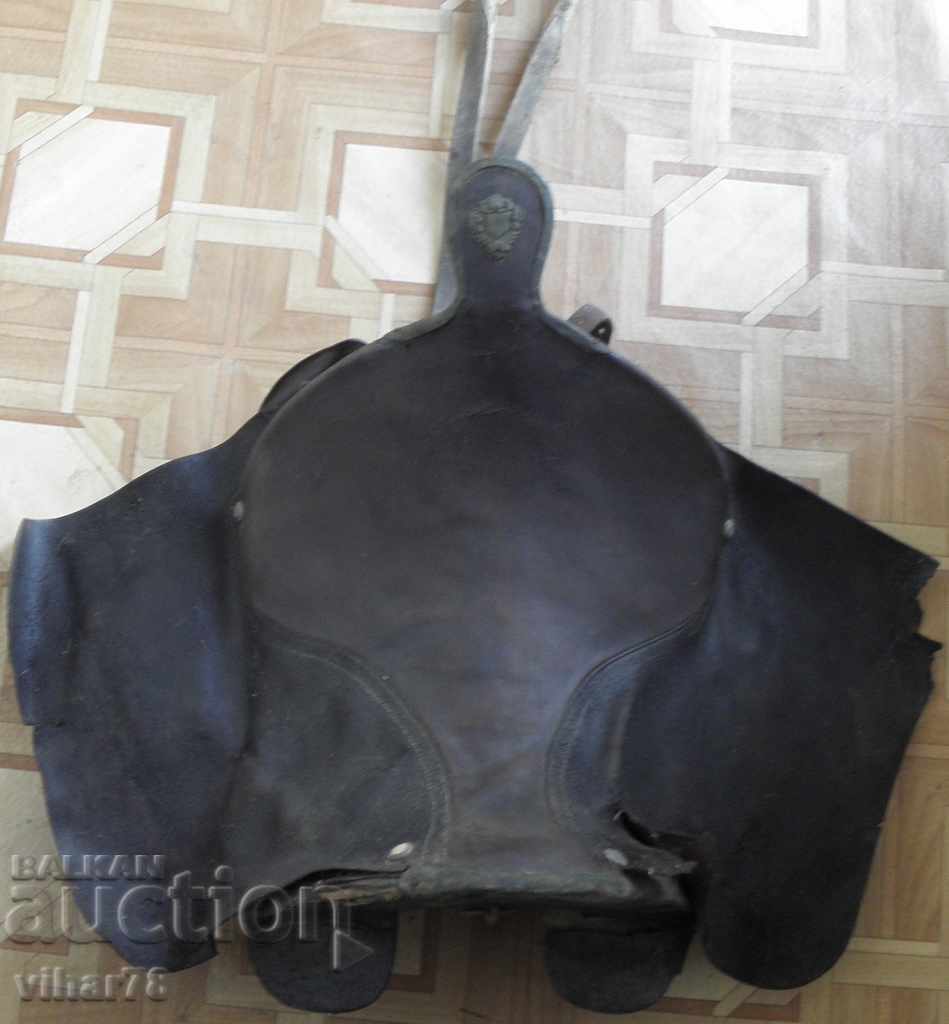 Auction  Ancient Army saddle, consisting of three parts