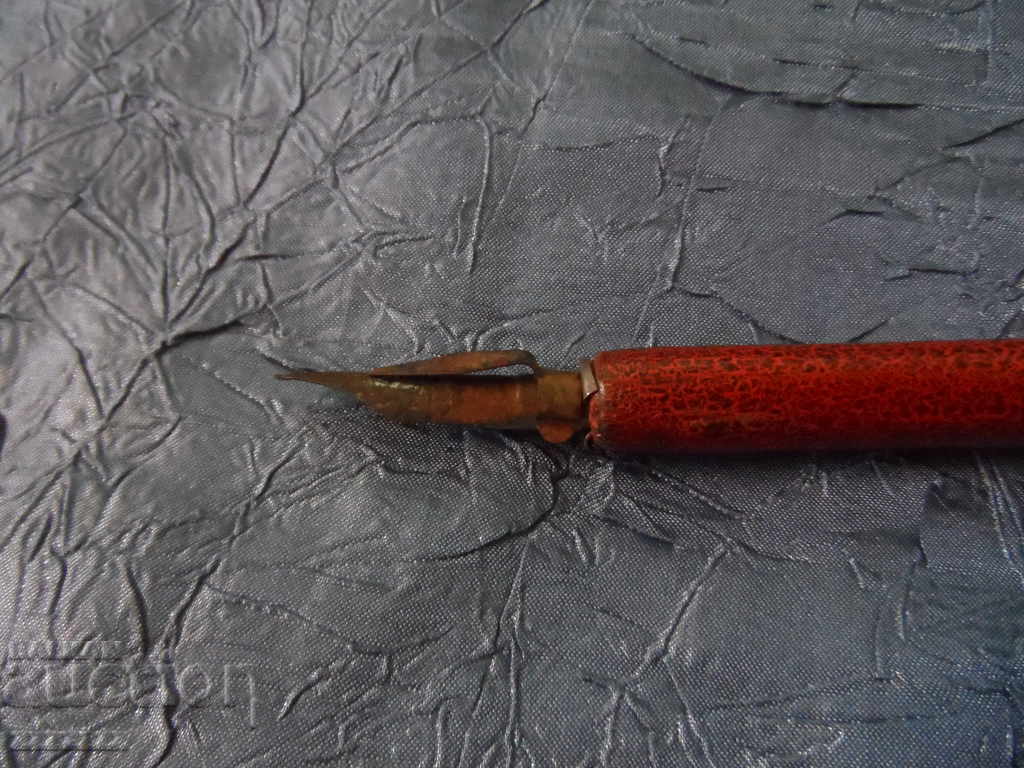 mâner stilou - scrib BERLIN cu preț 15.00 BGN | € 7.67 mâner stilou - scrib BERLIN cu preț 15.00 BGN | € 7.67