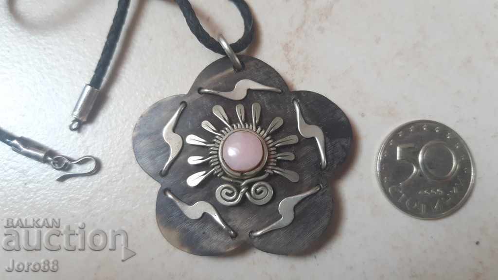 Old, sachan, bone necklace, jewelry, locket / bone with price 20.00 BGN | € 10.23 Old, sachan, bone necklace, jewelry, locket / bone with price 20.00 BGN | € 10.23