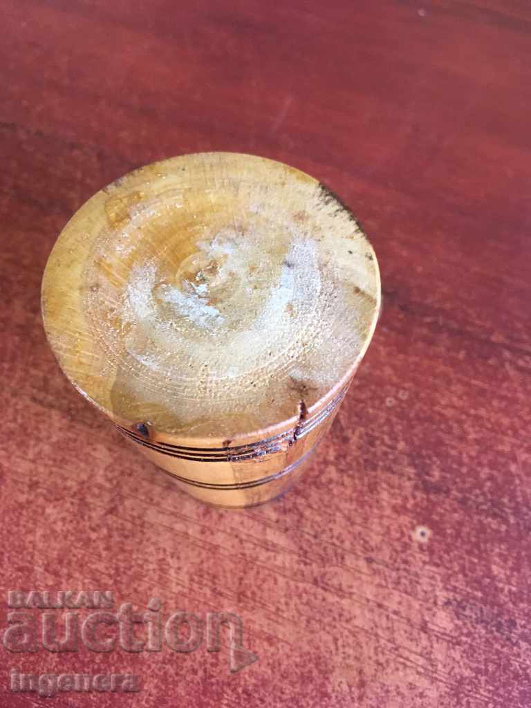 Delivery of Wooden Bowl in the Shape of a Wine Barrel Delivery of Wooden Bowl in the Shape of a Wine Barrel