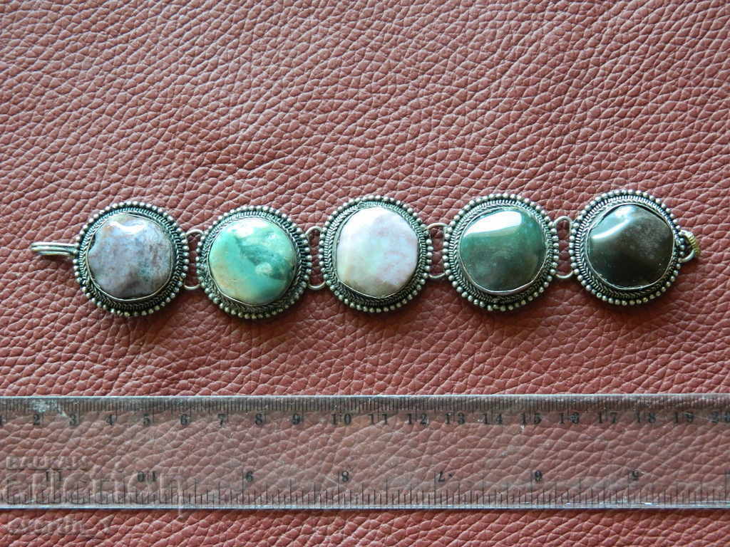 National Revival Bracelet, Folklore 1