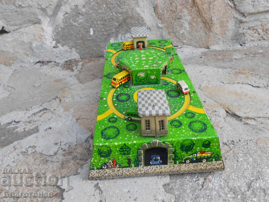 An old tin toy - 5 An old tin toy - 5