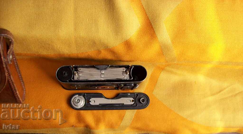 Vintage "KODAK" pocket camera with case - 7 Vintage "KODAK" pocket camera with case - 7