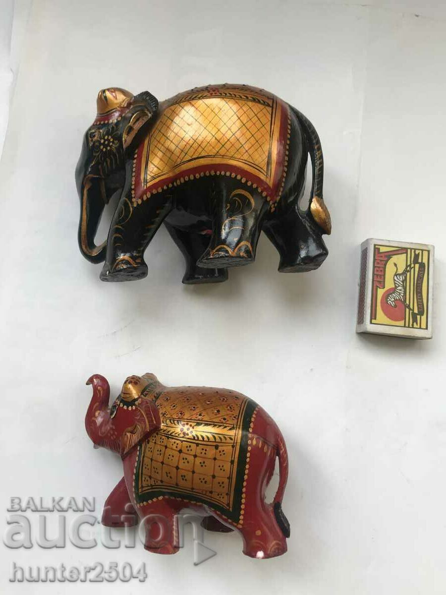 Wooden elephants, painted, India with price 44.95 BGN | € 22.98 Wooden elephants, painted, India with price 44.95 BGN | € 22.98