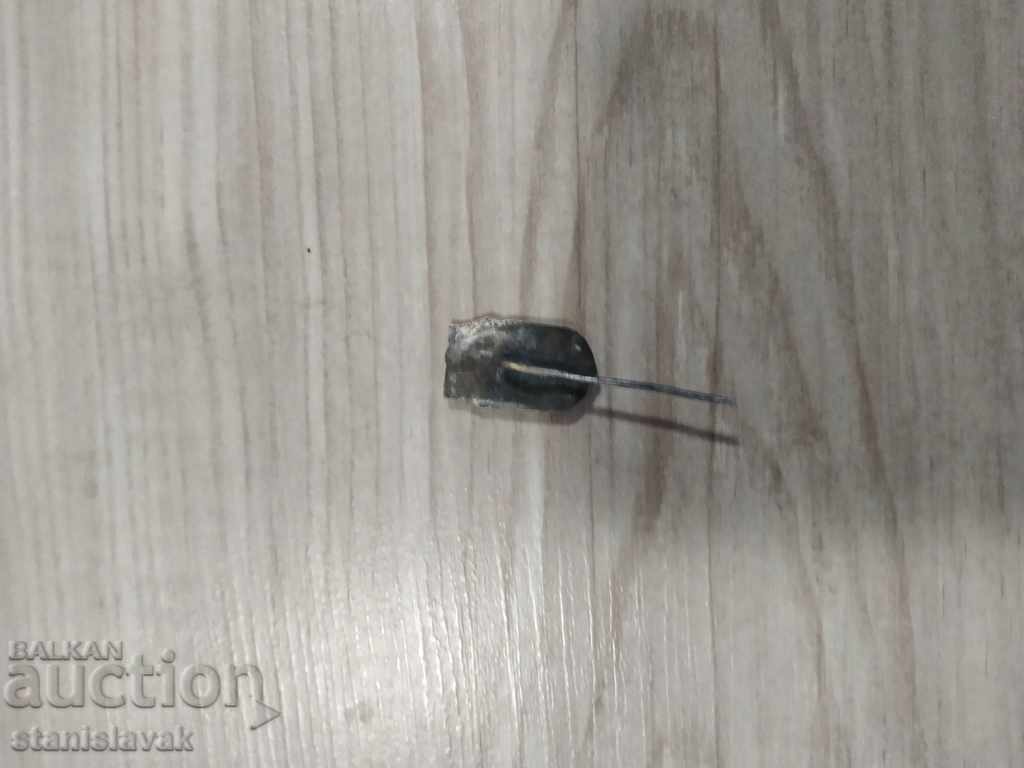 Значка герб на гр. Лом с цена 2.00 лв. | € 1.02 Значка герб на гр. Лом с цена 2.00 лв. | € 1.02