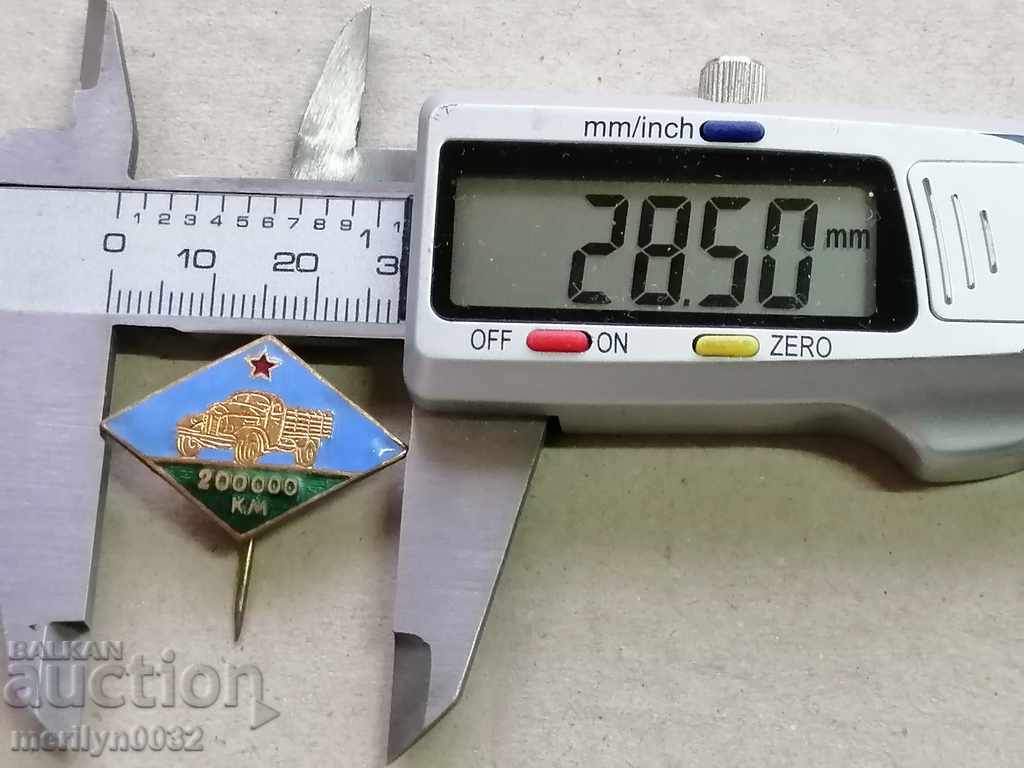 Delivery of Driver badge 200,000 km medal badge Delivery of Driver badge 200,000 km medal badge