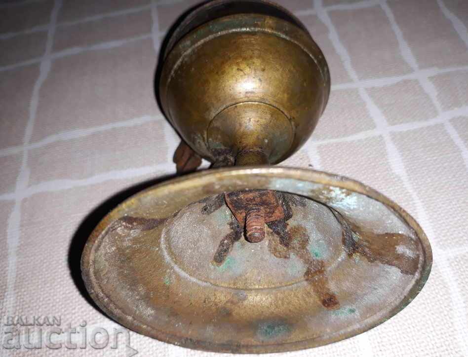 Delivery of Bronze candle is very old Delivery of Bronze candle is very old