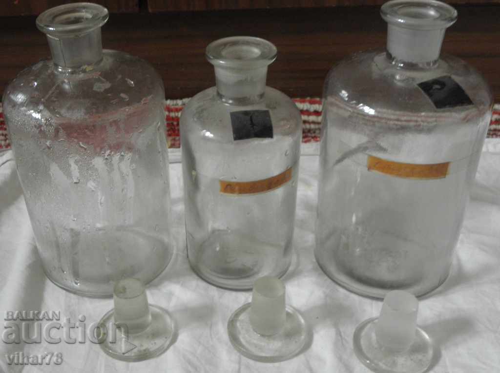 LOT DE TREI STICLE, farmaceutice