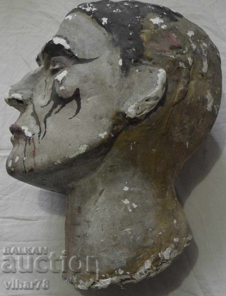 Auction  An old plaster bust of Dracula