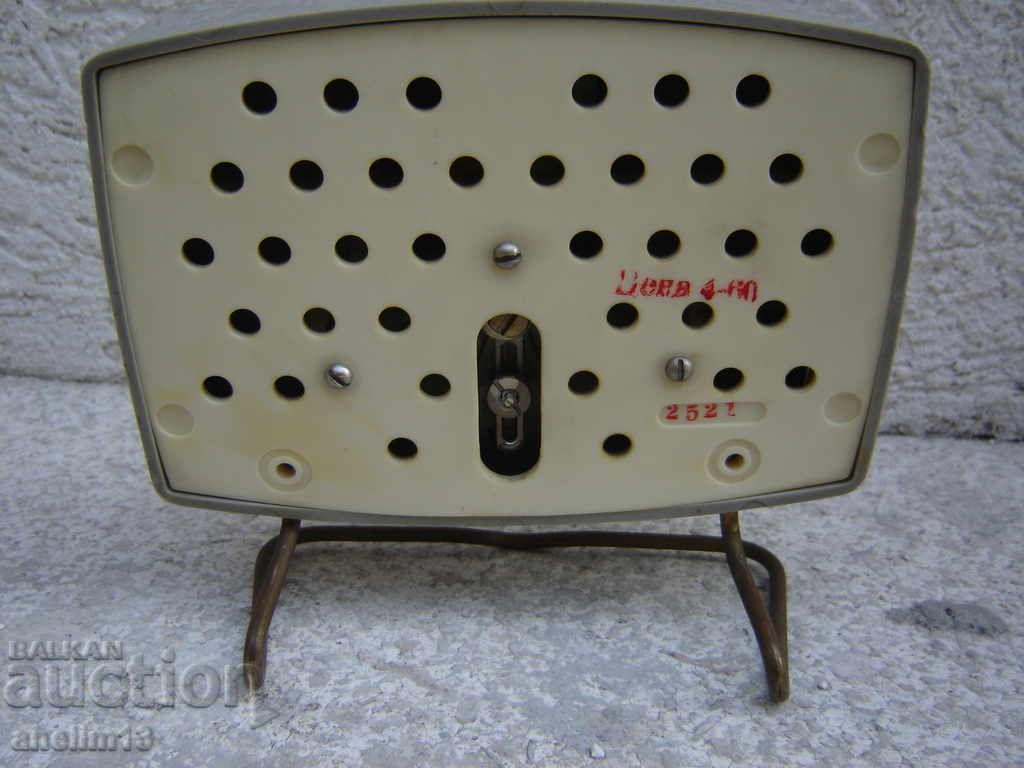 Delivery of STAR BAROMETER THERMOMETER USSR Delivery of STAR BAROMETER THERMOMETER USSR