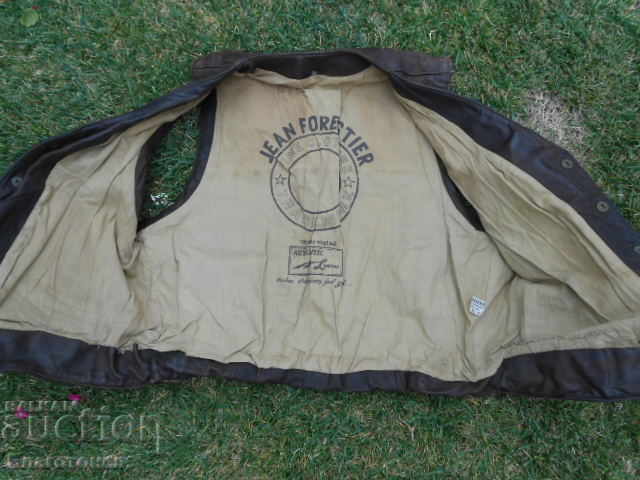 Auction A leather vest Auction A leather vest