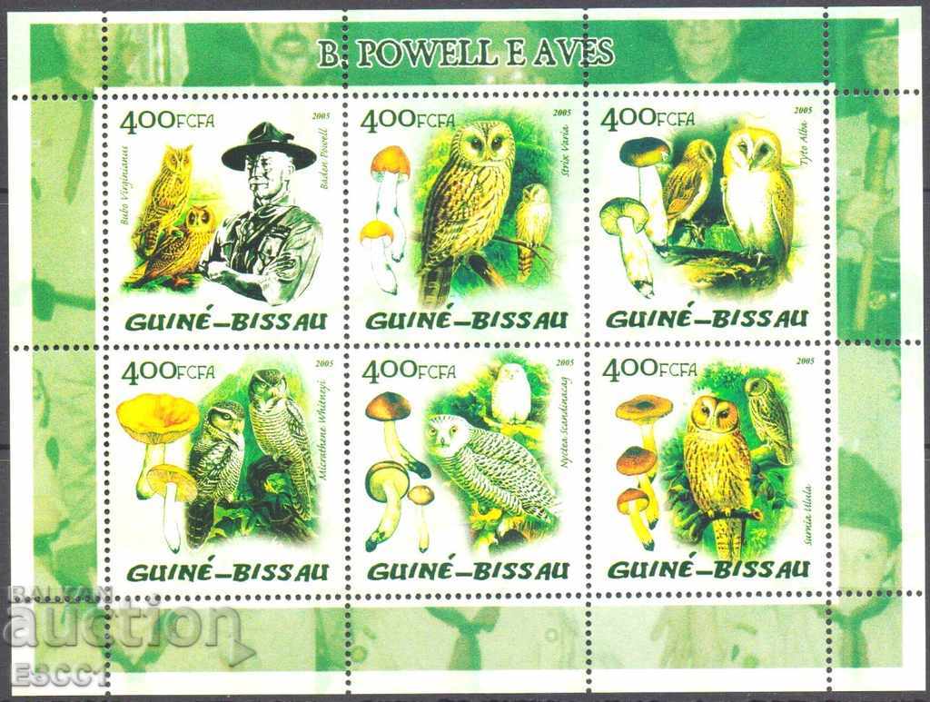 Чисти марки в малък лист Скаути Гъби Сови 2005 Гвинея Бисау